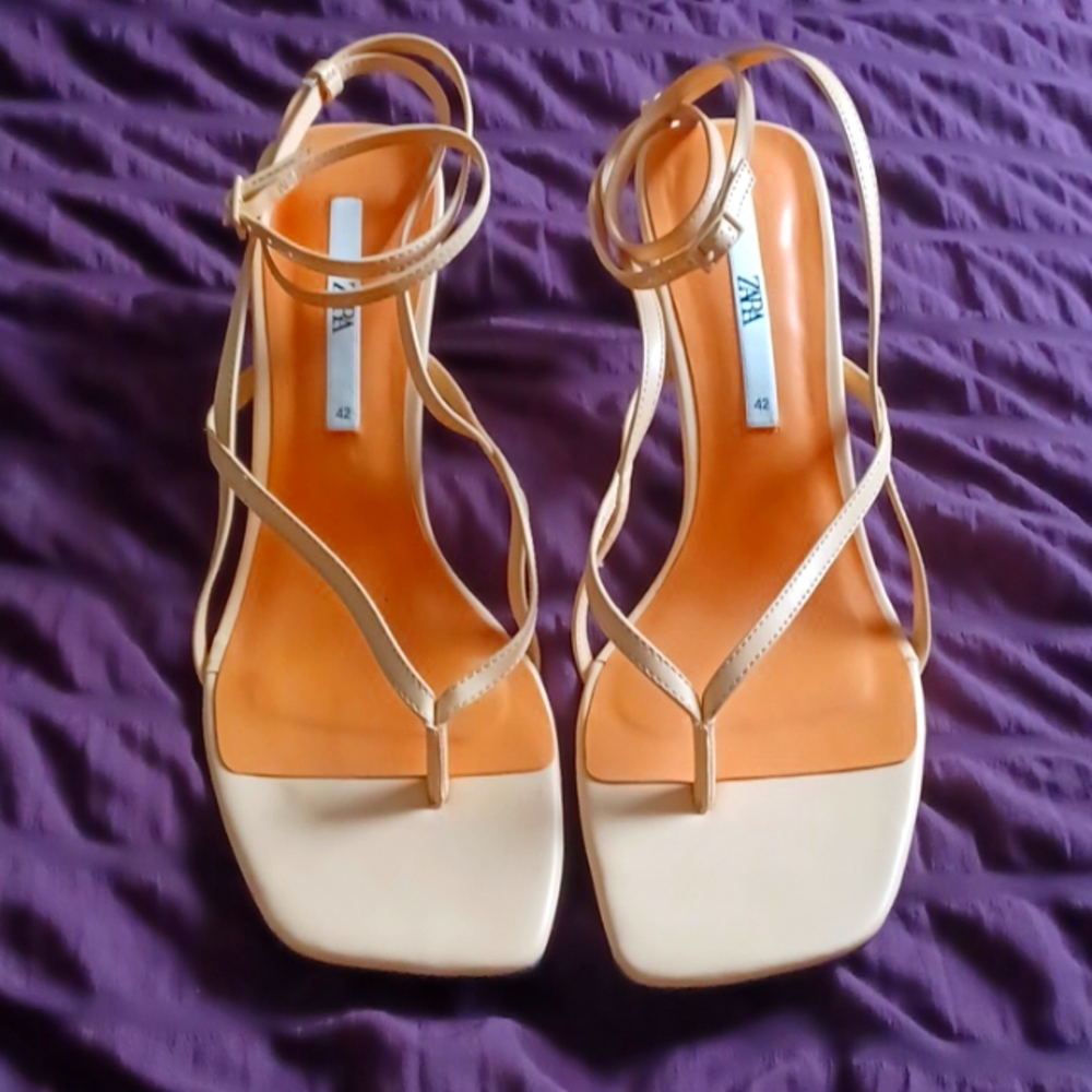 Sandal